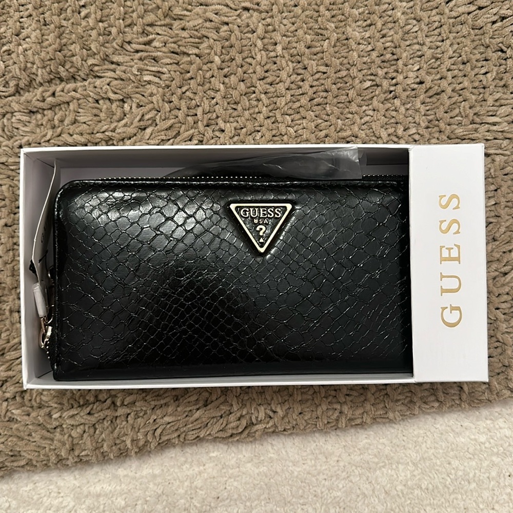 Guess purse